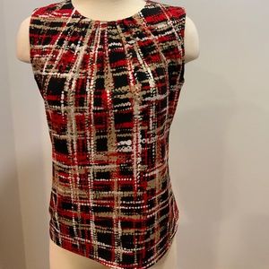 Calvin Klein Sleveless Dressy Top with Pleating around neck. Size Small.